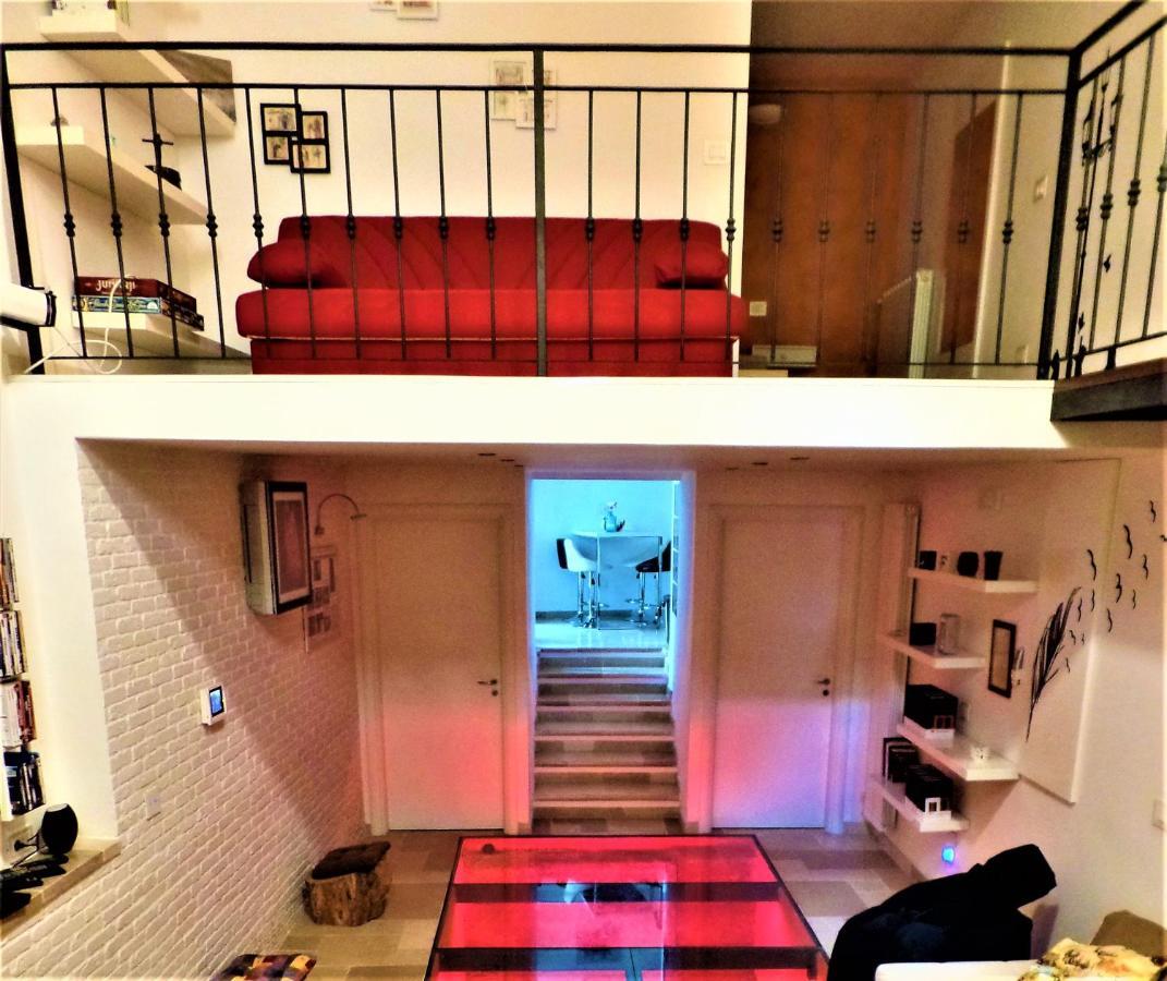 Regina Viarum Apartment, Historic City Centre ブリンディジ エクステリア 写真