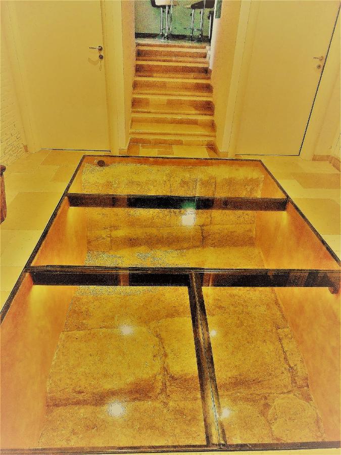 Regina Viarum Apartment, Historic City Centre ブリンディジ エクステリア 写真